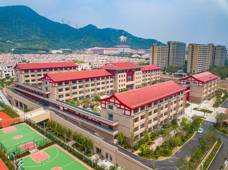 8-青岛市实验中学2.jpg